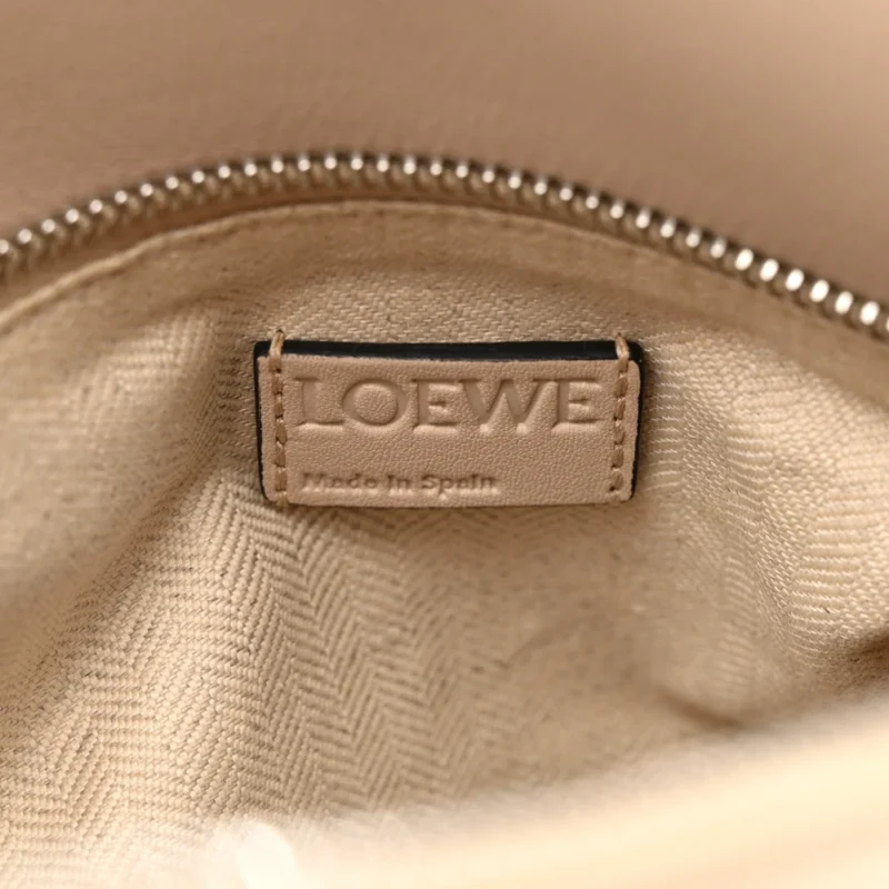 LOEWE PUZZLE BAG MEDIUM ASH CALFSKIN LEATHER - Image 2