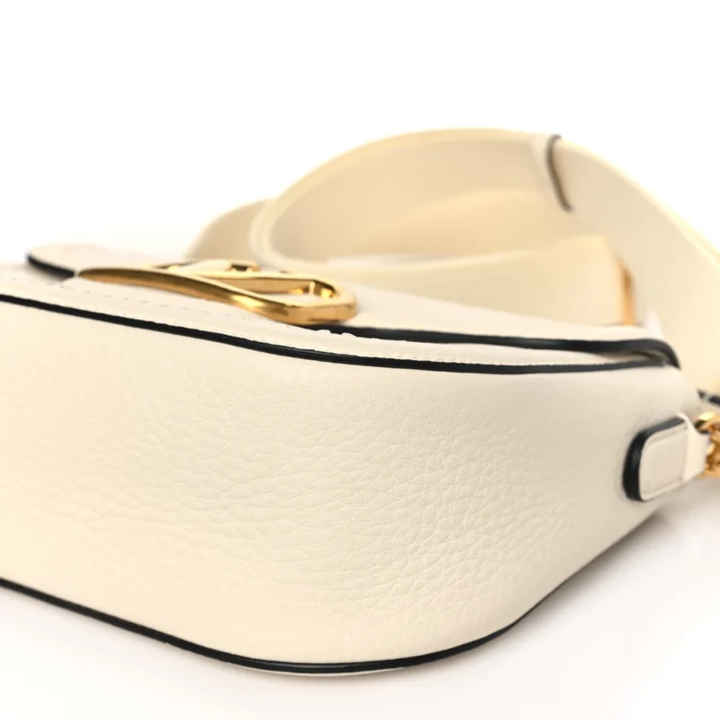 VALENTINO GARAVANI SMALL VLOGO TOP HANDLE SHOULDER BAG IVORY PEBBLED CALFSKIN LEATHER INCOGNITO HARDWARE - Image 5