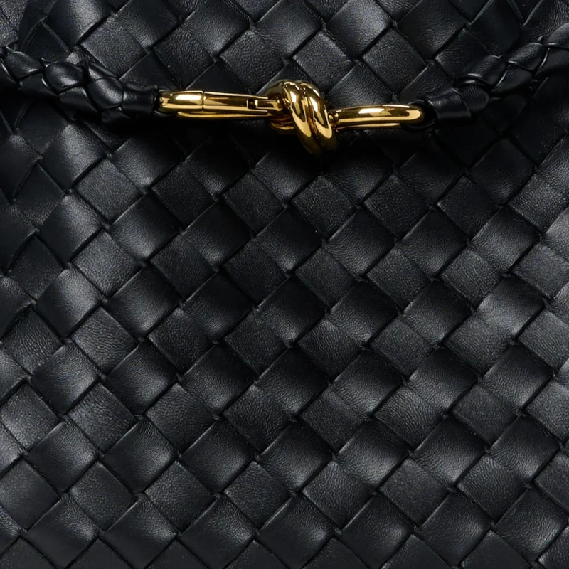 BOTTEGA VENETA MEDIUM INTRECCIATO ANDIAMO SHOULDER BAG BLACK NAPPA LEATHER GOLD HARDWARE - Image 8