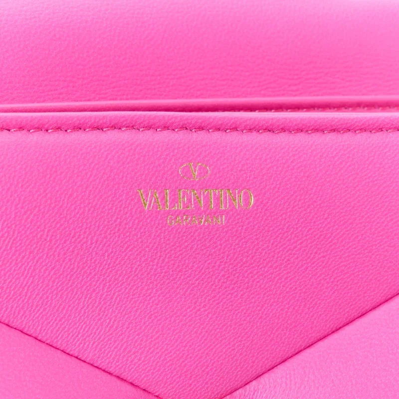 VALENTINO GARAVANI SMALL ONE STUD CHAIN CLUTCH PINK PP NAPPA LEATHER GOLD HARDWARE - Image 2