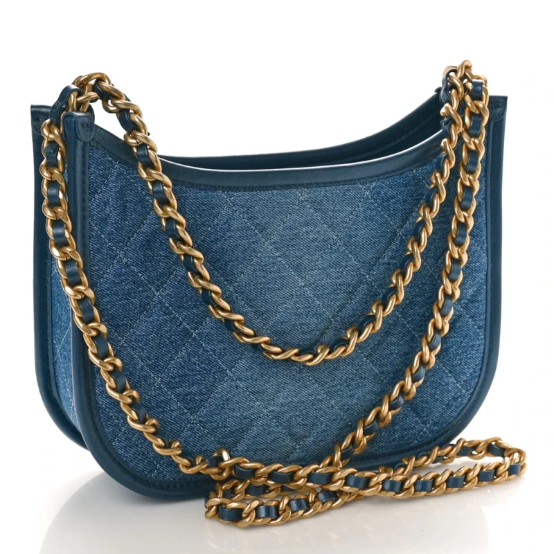 CHANEL HOBO MEDIUM BLUE QUILTED WASHED DENIM AGED GOLD HARDWARE - Image 3