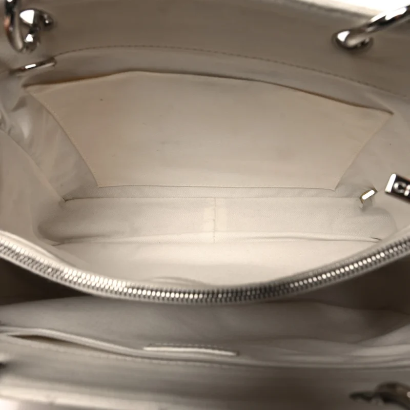 CHANEL GRAND SHOPPING TOTE (GST) LARGE WHITE QUILTED CAVIAR LEATHER SILVER HARDWARE - Image 8