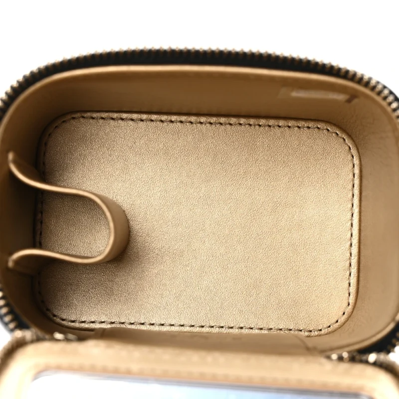 CHANEL PEARL CRUSH VANITY CASE WITH CHAIN MINI BLACK QUILTED LAMBSKIN LEATHER GOLD HARDWARE - Image 8