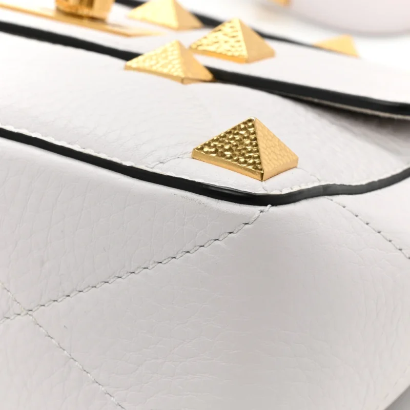 VALENTINO GARAVANI MEDIUM ROMAN STUD SHOULDER BAG IVORY GRAINED CALFSKIN LEATHER LIGHT GOLD HARDWARE - Image 10