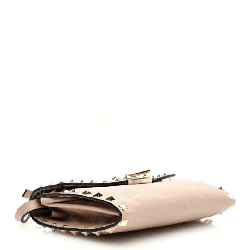 VALENTINO GARAVANI MEDIUM ROCKSTUD FLIP LOCK SHOULDER BAG POUDRE PEBBLED CALFSKIN LEATHER - Image 3