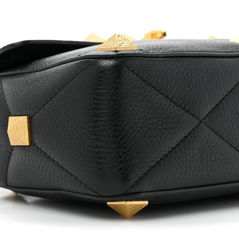 VALENTINO GARAVANI LARGE ROMAN STUD SHOULDER BAG BLACK GRAINED CALFSKIN LEATHER BRASS HARDWARE - Image 4
