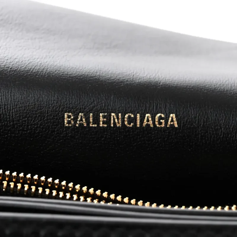 BALENCIAGA MEDIUM CRUSH CHAIN BAG BLACK CRUSHED CALFSKIN LEATHER GOLD HARDWARE - Image 2