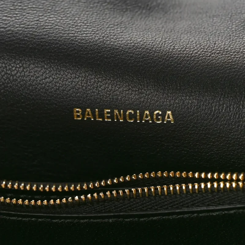 BALENCIAGA MEDIUM CRUSH CHAIN BAG BLACK QUILTED CRUSHED CALFSKIN LEATHER GOLD HARDWARE - Image 2