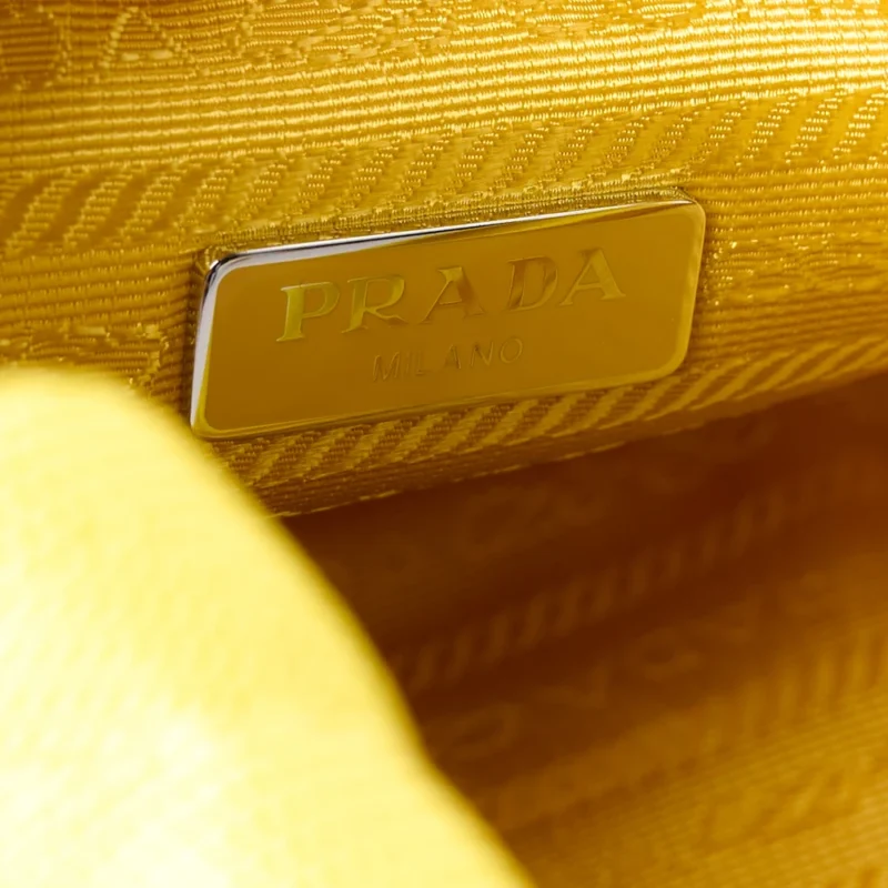 PRADA MINI RE-EDITION 2000 BAG ANANAS TESSUTO NYLON & SAFFIANO LEATHER SILVER HARDWARE - Image 2
