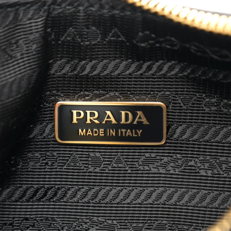 PRADA MEDIUM RE-EDITION 2005 SHOULDER BAG BLACK PATENT NAPLAK LEATHER GOLD HARDWARE - Image 2