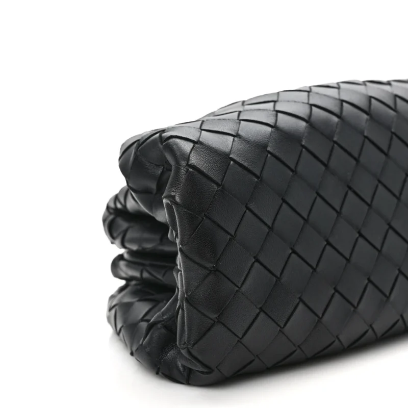 BOTTEGA VENETA MEDIUM INTRECCIATO TEEN POUCH BLACK NAPPA LEATHER - Image 4