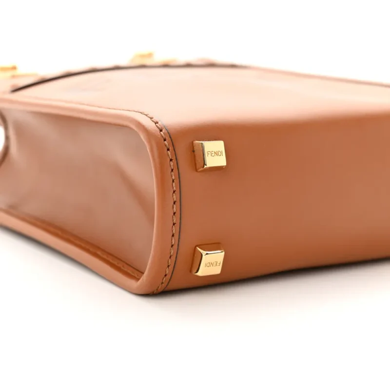FENDI MINI LOGO EMBOSSED FENDI SUNSHINE SHOPPER TOTE CUOIO KING VITELLO LEATHER & PLEXIGLASS GOLD HARDWARE - Image 5