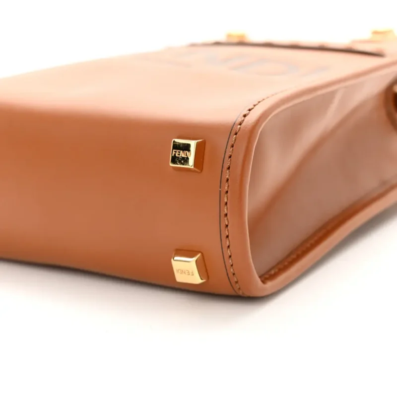 FENDI MINI LOGO EMBOSSED FENDI SUNSHINE SHOPPER TOTE CUOIO KING VITELLO LEATHER & PLEXIGLASS GOLD HARDWARE - Image 6