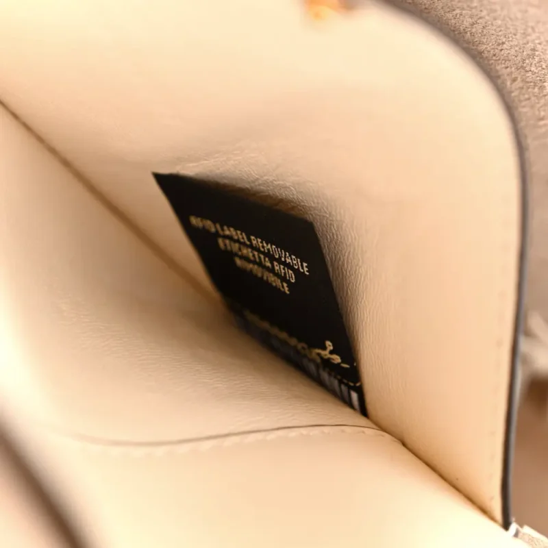FENDI CEYLON WOVEN BAGUETTE WHITE ICE KING VITELLO LEATHER GOLD HARDWARE - Image 7