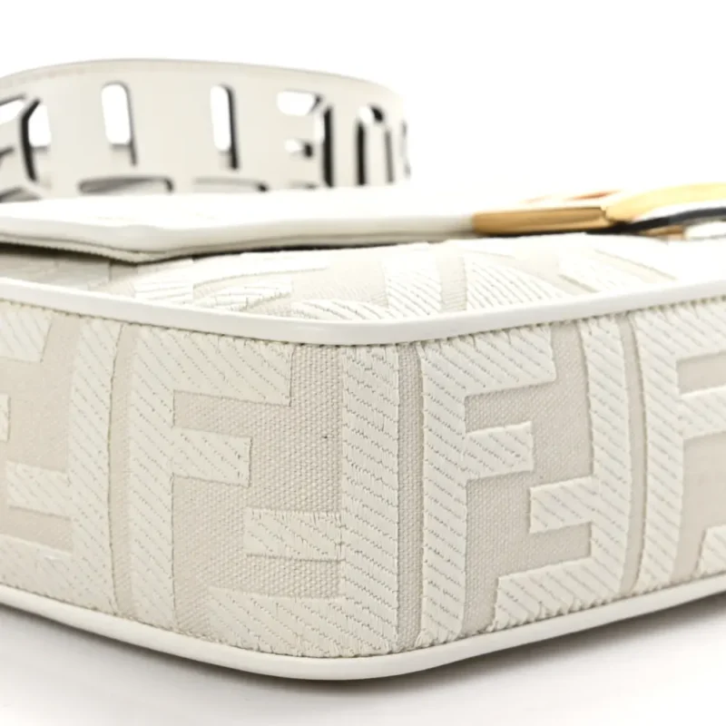 FENDI EXTRA STRAP FF EMBROIDERED BAGUETTE WHITE ICE CANVAS & KING VITELLO LEATHER GOLD HARDWARE - Image 4