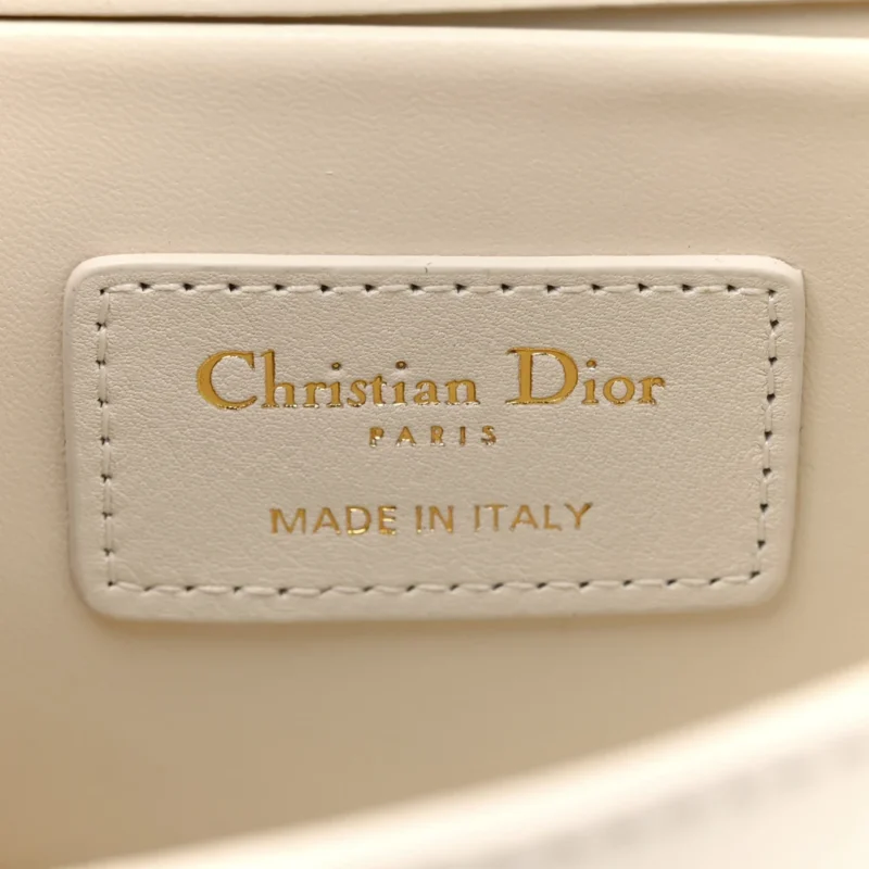 DIOR SMALL MONTAIGNE 30 EAST-WEST CHAIN FLAP BAG OFF WHITE GRAINED CALFSKIN LEATHER GOLD HARDWARE - Image 2
