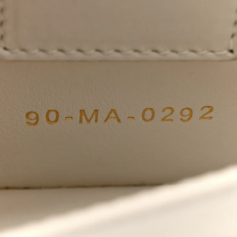 DIOR SMALL MONTAIGNE 30 EAST-WEST CHAIN FLAP BAG OFF WHITE GRAINED CALFSKIN LEATHER GOLD HARDWARE - Image 11