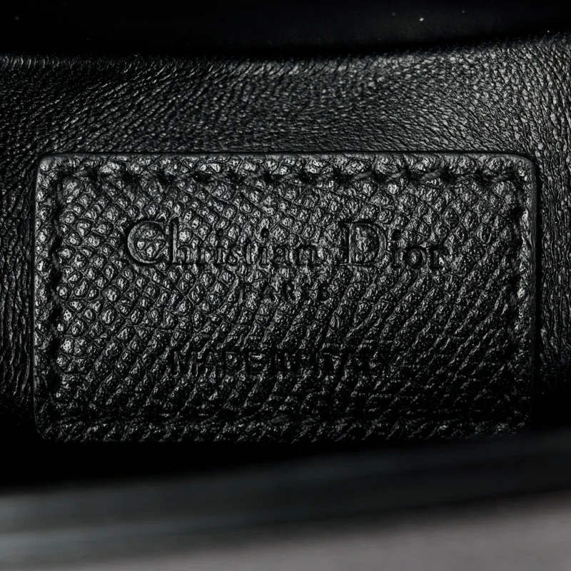 DIOR MONTAIGNE 30 BOX BAG BLACK ULTRA MATTE GRAINED CALFSKIN LEATHER MATTE BLACK HARDWARE - Image 2