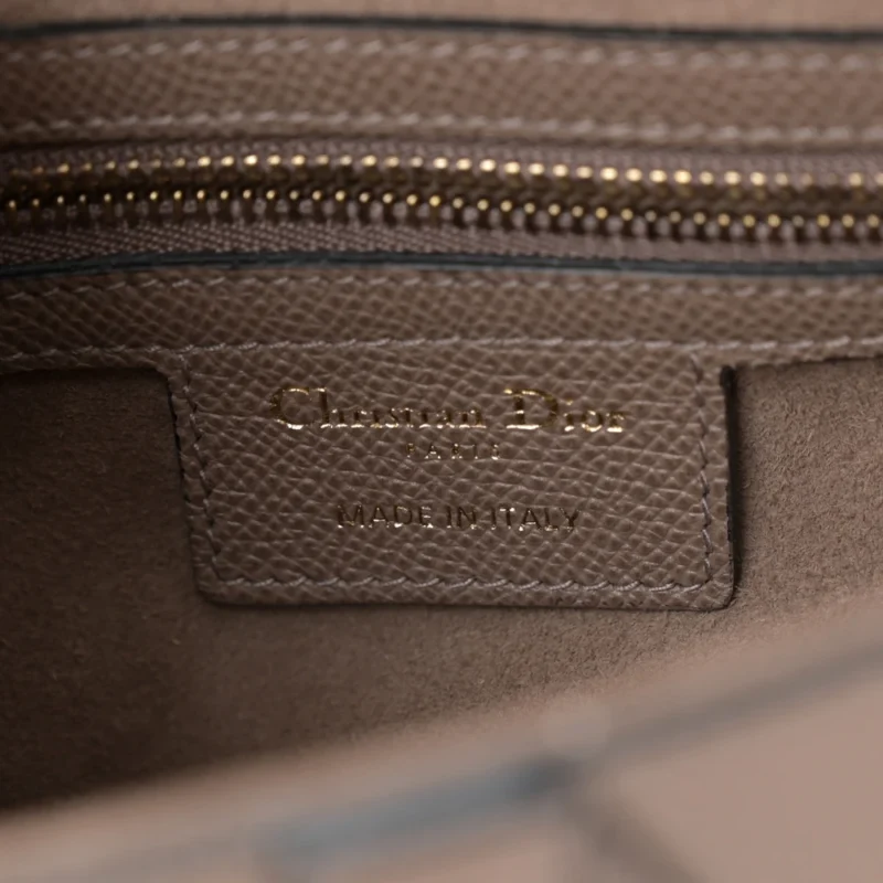 DIOR MEDIUM SADDLE BAG WARM TAUPE GRAINED CALFSKIN LEATHER GOLD HARDWARE - Image 2