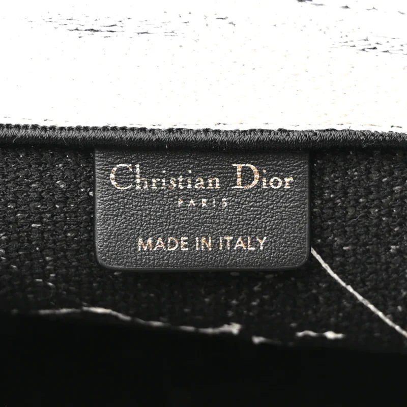 DIOR MEDIUM NEW YORK BOOK TOTE BLACK/WHITE EMBROIDERED CANVAS - Image 2