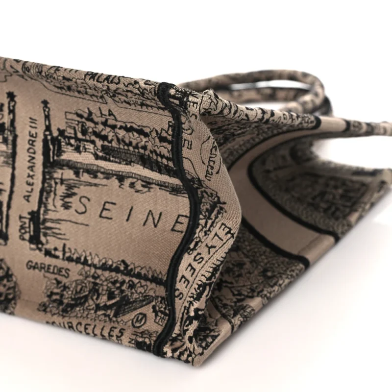 DIOR MEDIUM PLAN DE PARIS BOOK TOTE BEIGE/BLACK EMBROIDERED CANVAS - Image 5