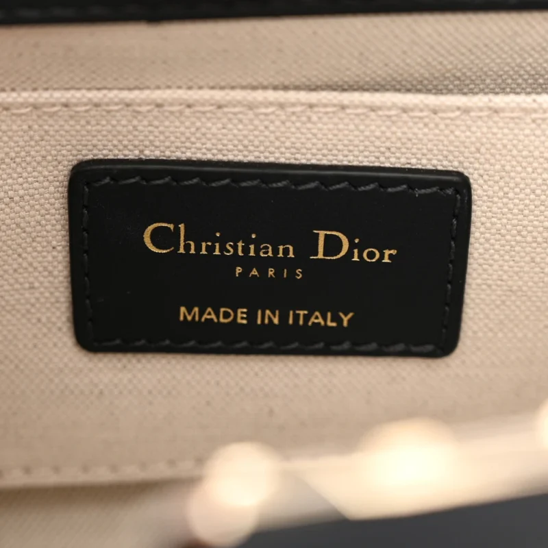 DIOR MEDIUM KEY BAG BLUE OBLIQUE CANVAS GOLD HARDWARE - Image 2