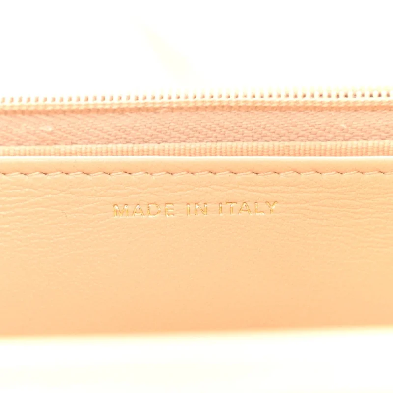 CHANEL WALLET ON CHAIN | LUXURY HANDBAGS - Image 8