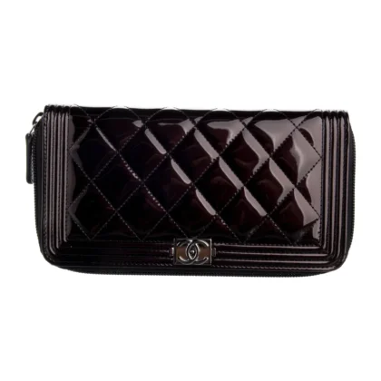 CHANEL LARGE INTERLOCKING CC LOGO WALLET BLACK PATENT LEATHER