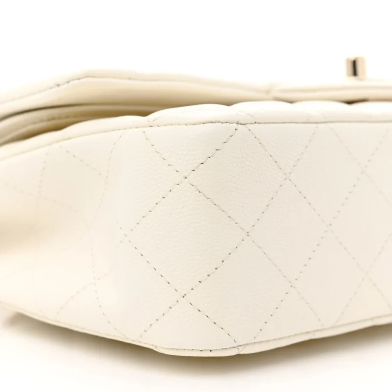 CHANEL DOUBLE FLAP MEDIUM WHITE QUILTED CAVIAR LEATHER - Image 4