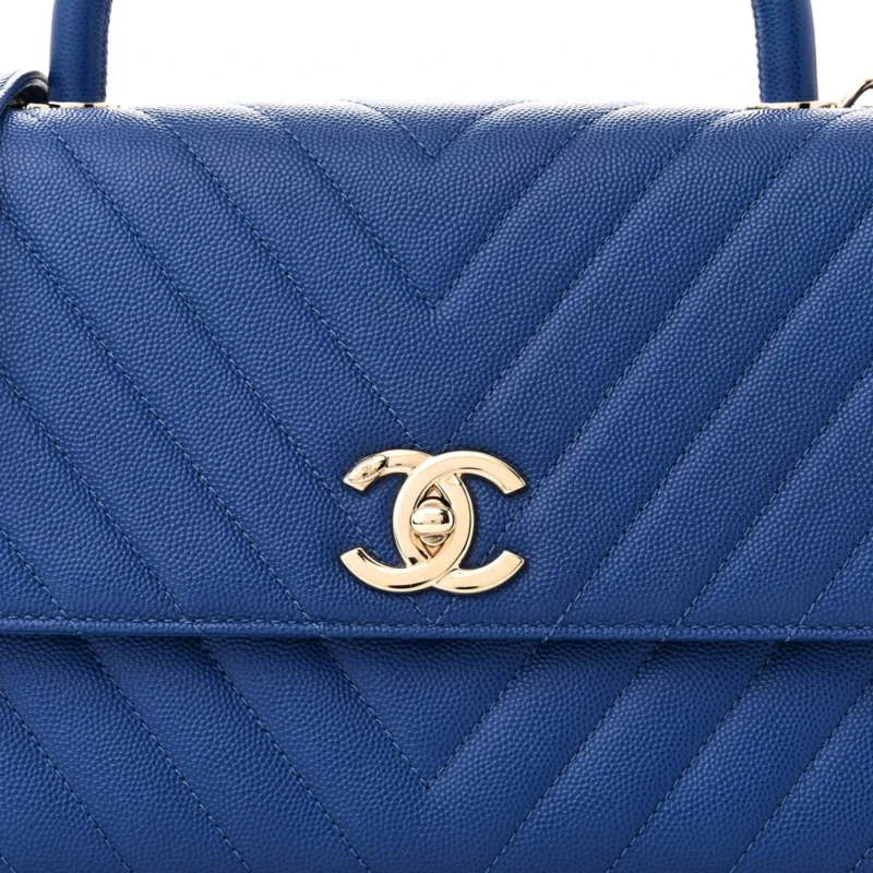 DESIGNER COCO HANDLE HANDBAG ?C SMALL BLUE CHEVRON - Image 8