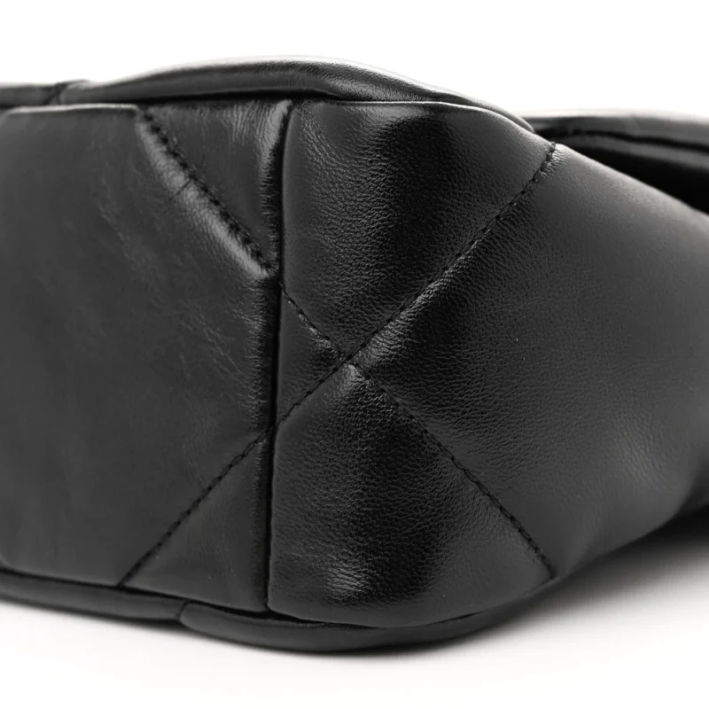 CHANEL 19 MEDIUM FLAP BAG ?C QUILTED LAMBSKIN SILVER HARDWARE - Image 5