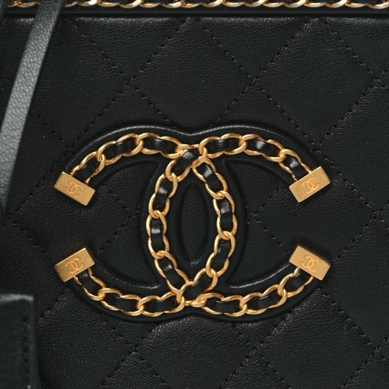 CHANEL CC FILIGREE VANITY CASE SMALL BLACK QUILTED GOATSKIN LEATHER GOLD HARDWARE - Image 8