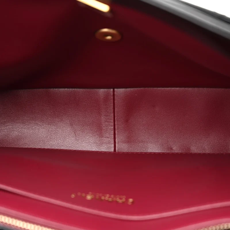 GRADE HANDBAGS | BLACK QUILTED LUXURY DESIGNER BAG - Image 7