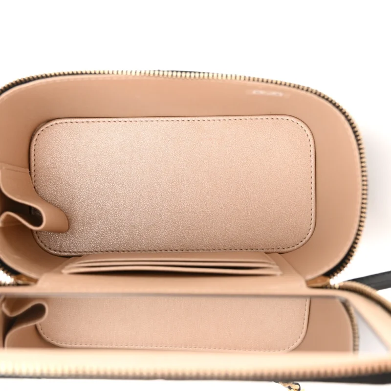 CHANEL CC DYNASTY VANITY CASE SMALL BLACK QUILTED LAMBSKIN LEATHER GOLD HARDWARE - Image 7