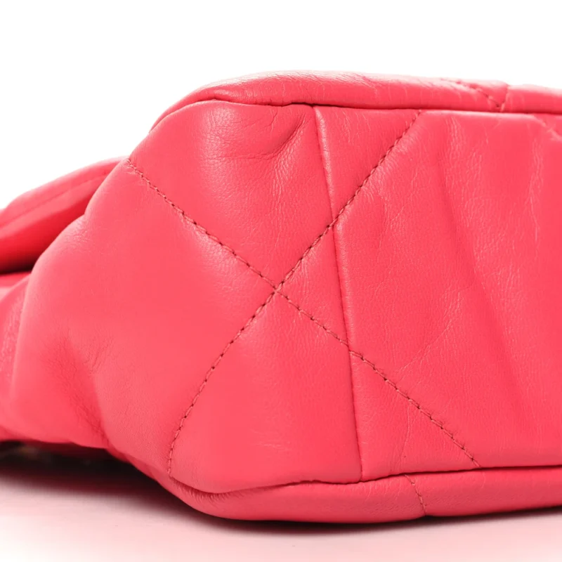 CHANEL 19 FLAP MEDIUM CORAL QUILTED GOATSKIN LEATHER - Image 4