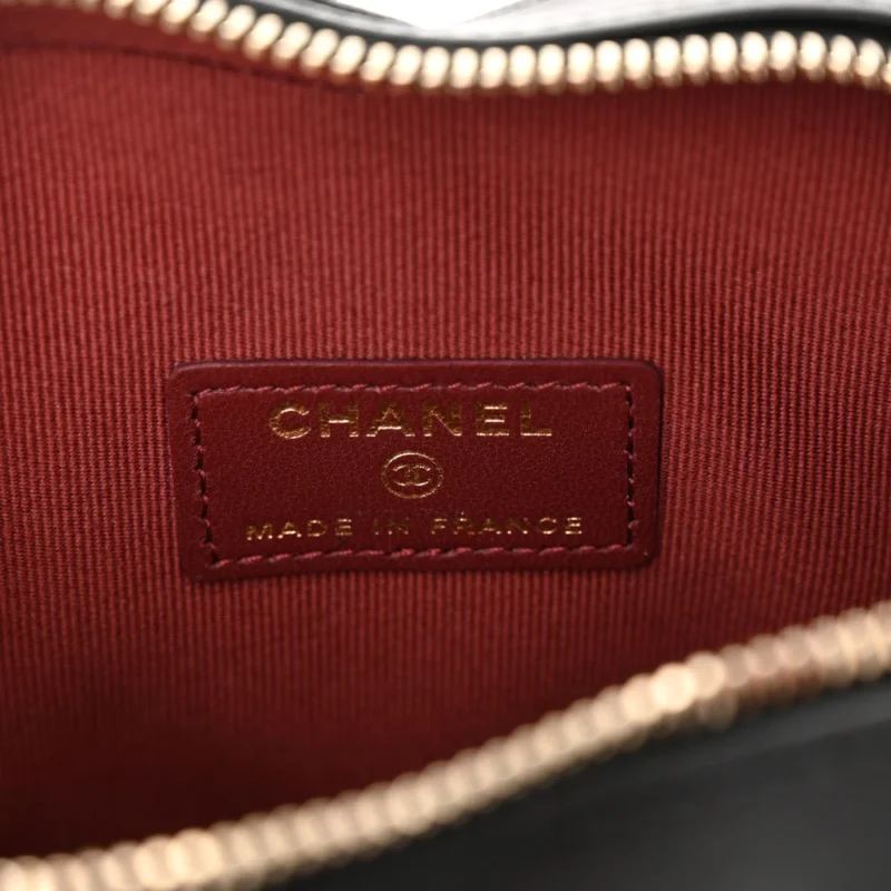 CHANEL CC IN LOVE HEART CLUTCH WITH CHAIN SMALL BLACK QUILTED LAMBSKIN LEATHER LIGHT GOLD HARDWARE - Image 2