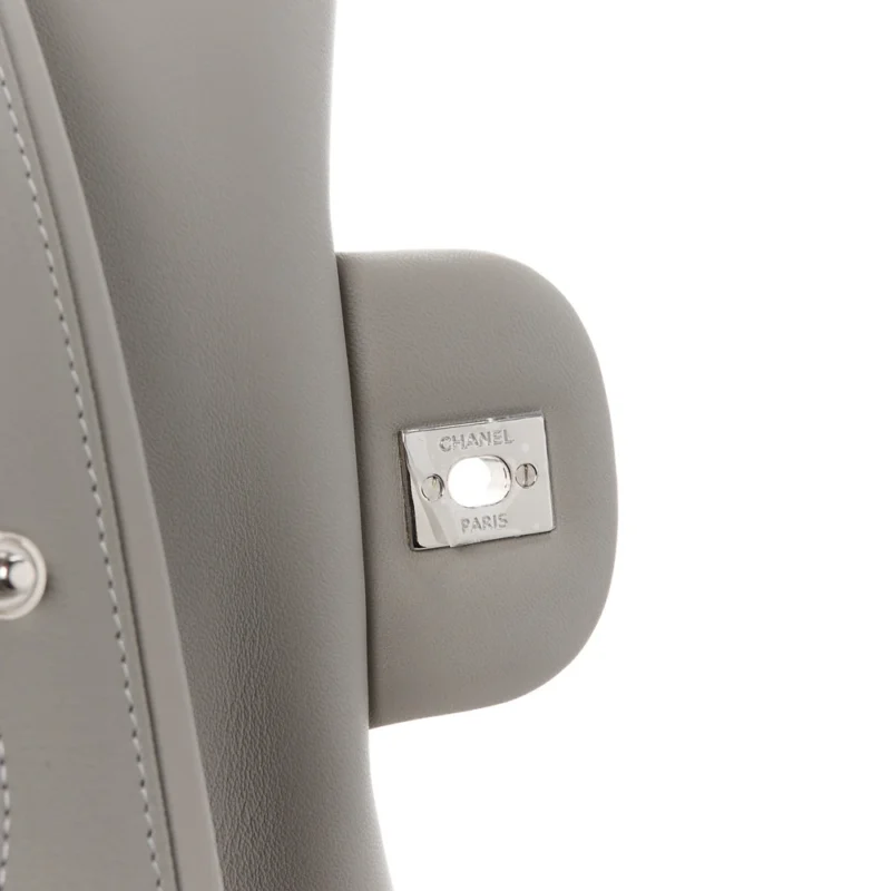 CHANEL DOUBLE FLAP JUMBO GREY LAMBSKIN BAG - Image 6