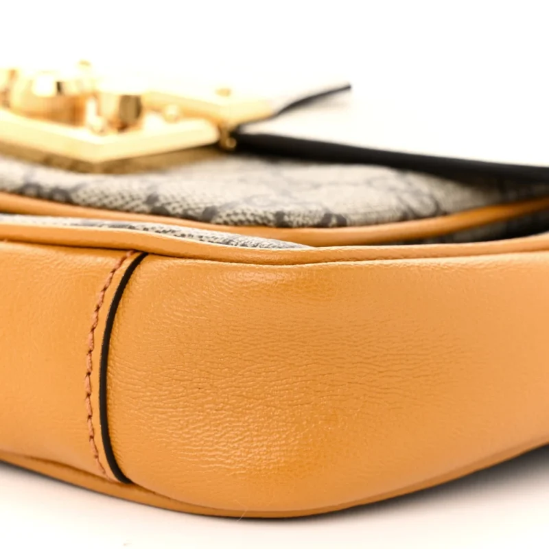 GUCCI MINI PADLOCK FLAP POCKET SHOULDER BAG BEIGE / MYSTIC WHITE / SUN OIL GG SUPREME MONOGRAM CANVAS GOLD HARDWARE - Image 4