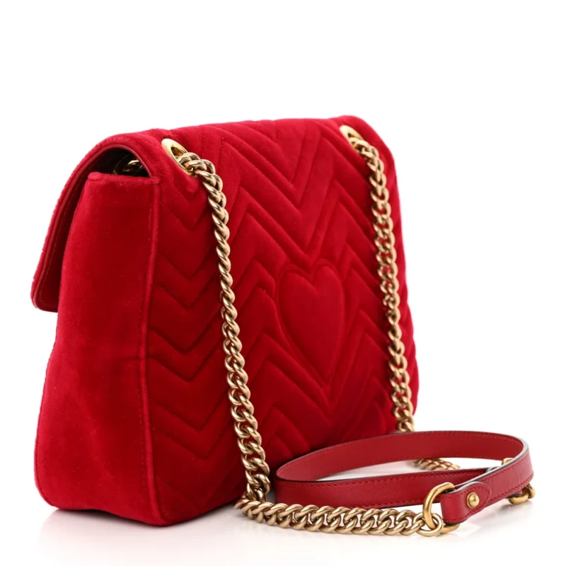 GUCCI MEDIUM GG MARMONT SHOULDER BAG HIBISCUS RED VELVET MATELASS?? LEATHER AGED GOLD HARDWARE - Image 3