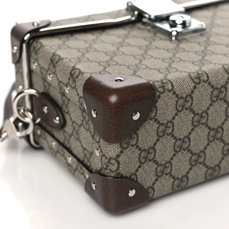 GUCCI MEDIUM GLOBE-TROTTER BEAUTY CASE BROWN GG SUPREME MONOGRAM CANVAS SILVER HARDWARE - Image 5