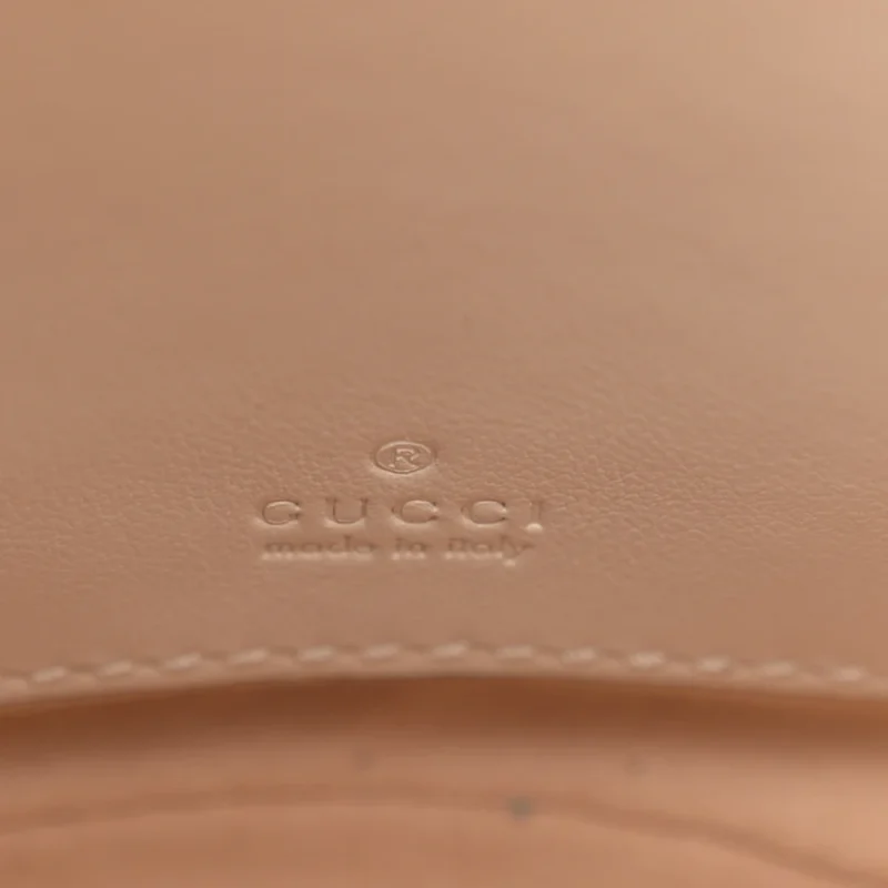 GUCCI MINI GG MARMONT 2.0 BUCKET BAG WHITE CALFSKIN MATELASS?? LEATHER AGED GOLD HARDWARE - Image 2