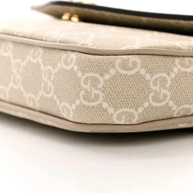 GUCCI MINI WEB OPHIDIA ENVELOPE SHOULDER BAG BEIGE / MYSTIC WHITE / OATMEAL GG SUPREME MONOGRAM CANVAS & TEXTURED DOLLAR CALFSKIN LEATHER GOLD HARDWARE - Image 4