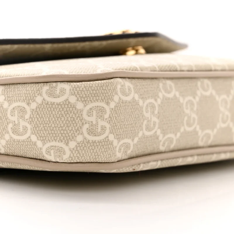 GUCCI MINI WEB OPHIDIA ENVELOPE SHOULDER BAG BEIGE / MYSTIC WHITE / OATMEAL GG SUPREME MONOGRAM CANVAS & TEXTURED DOLLAR CALFSKIN LEATHER GOLD HARDWARE - Image 5
