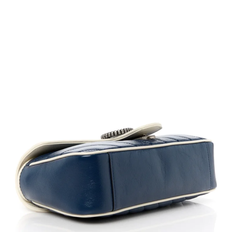 GUCCI SMALL TORCHON GG MARMONT SHOULDER BAG BLUE AGATA / MYSTIC WHITE VINTAGE EFFECT CALFSKIN LEATHER MATELASS?? DIAGONAL AGED SILVER HARDWARE - Image 6