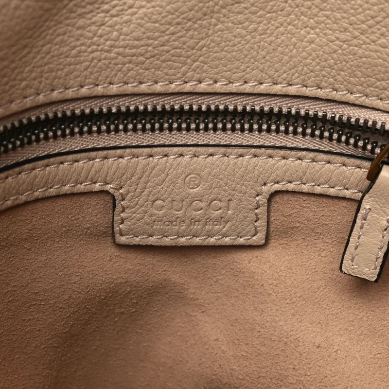 GUCCI SMALL DIANA SHOULDER BAG LIGHT BEIGE TEXTURED DOLLAR CALFSKIN LEATHER AGED GOLD HARDWARE - Image 2