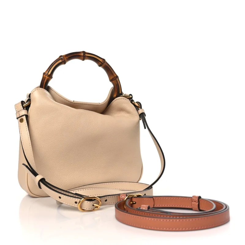 GUCCI SMALL DIANA SHOULDER BAG LIGHT BEIGE TEXTURED DOLLAR CALFSKIN LEATHER AGED GOLD HARDWARE - Image 3