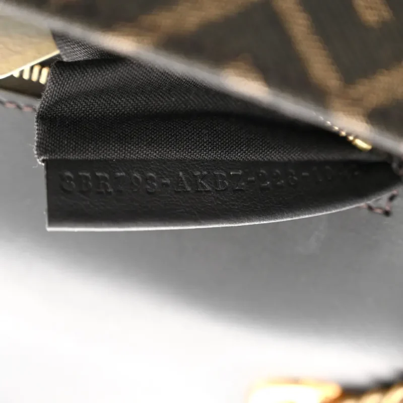 FENDI FF 1974 MIDI CHAIN BAGUETTE TOBACCO/MORO JACQUARD FABRIC AGED GOLD HARDWARE - Image 8