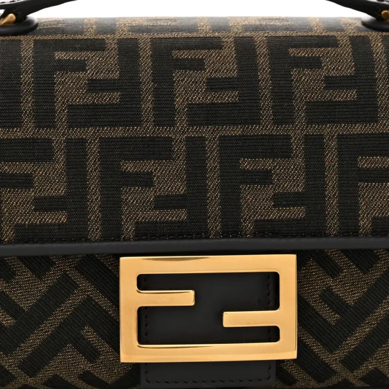 FENDI FF 1974 MIDI CHAIN BAGUETTE TOBACCO/MORO JACQUARD FABRIC AGED GOLD HARDWARE - Image 9