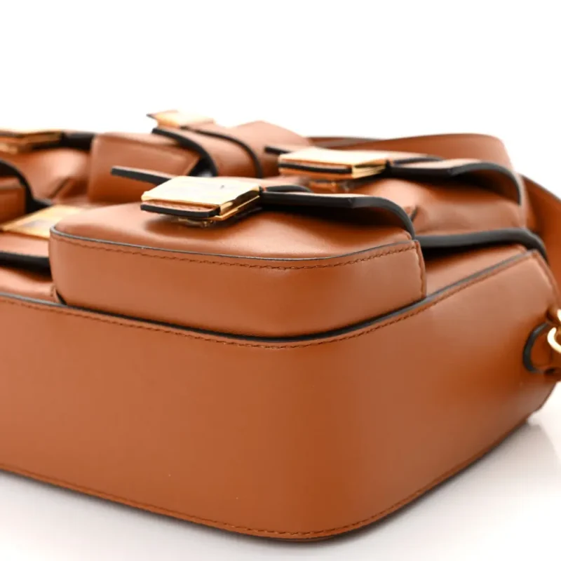 FENDI SMALL BAGUETTE BRANDY SHINY NAPPA LEATHER GOLD HARDWARE - Image 4