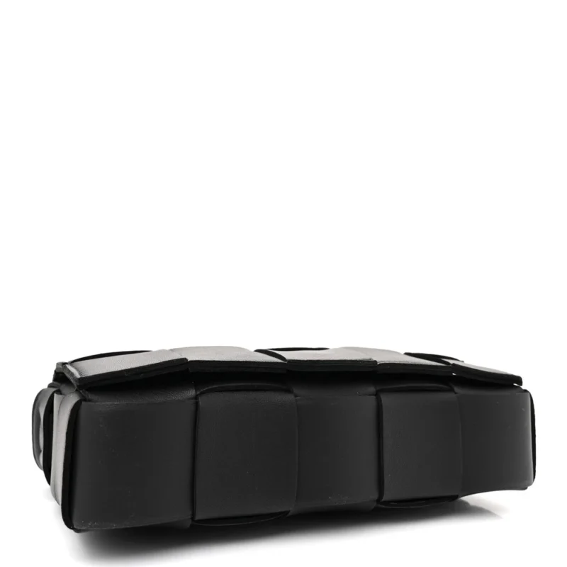 BOTTEGA VENETA MAXI INTRECCIATO CASSETTE CROSSBODY BAG BLACK LAMBSKIN LEATHER - Image 6